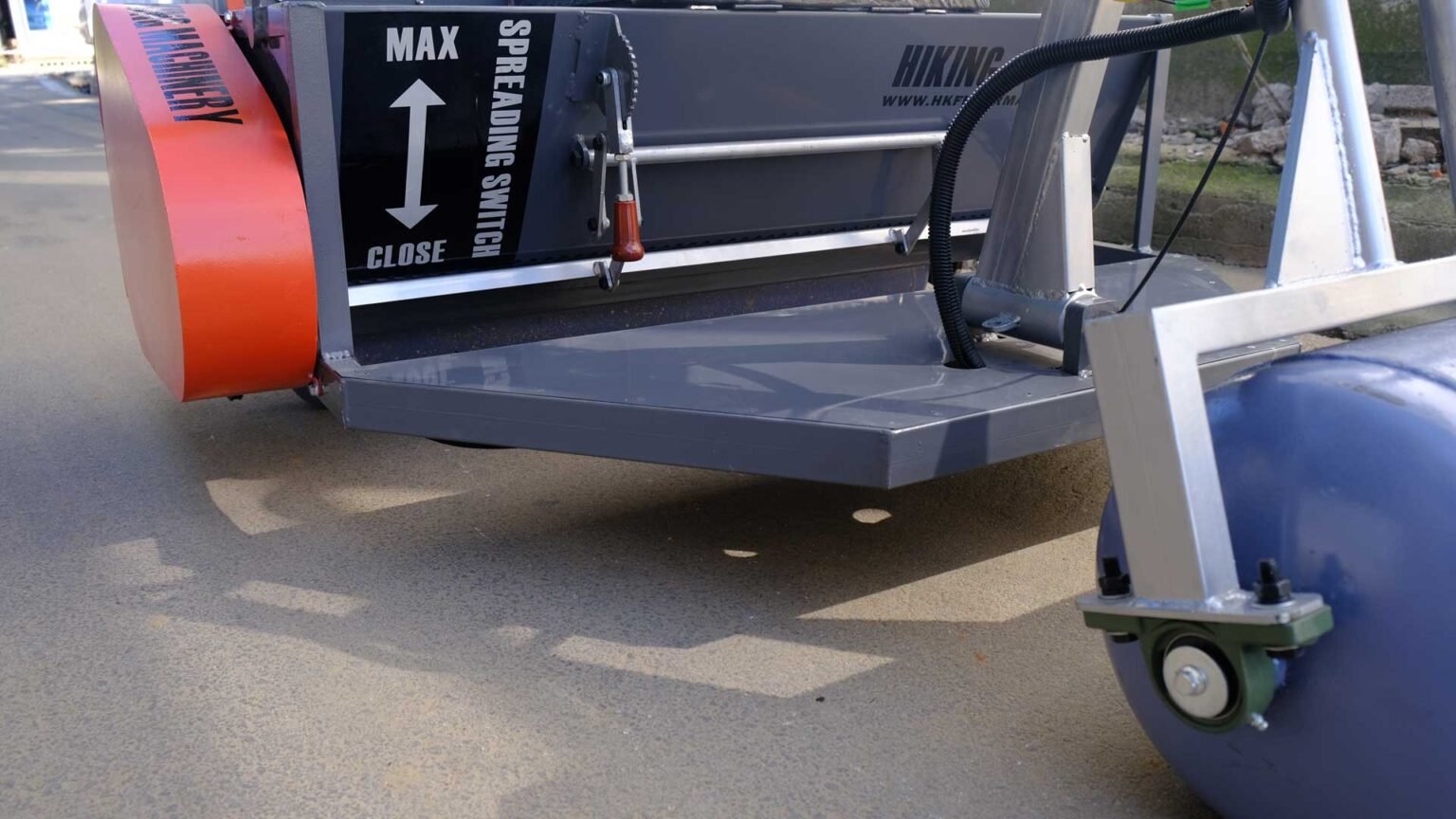 SSJ-200 Concrete Topping Spreader Machine - Hiking Machinery