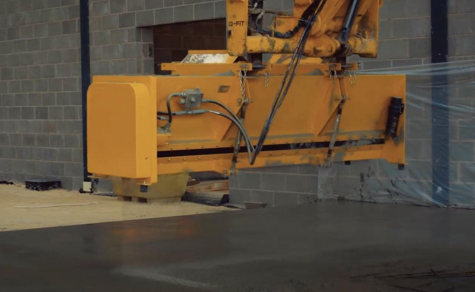 Telescopic Boom Concrete Floor Hardener Spreader Machine