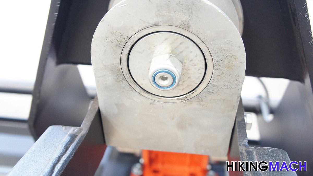 The connecting bearings are made of NSK (Japan) imported bearings to ensure long life and higher sensitivity.