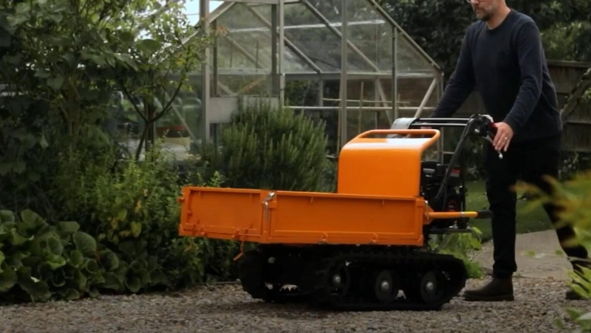 Tracked mini dumper